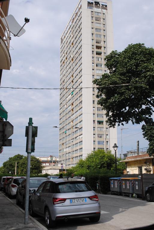 Federico Fellini Apartment Rimini Ruang foto